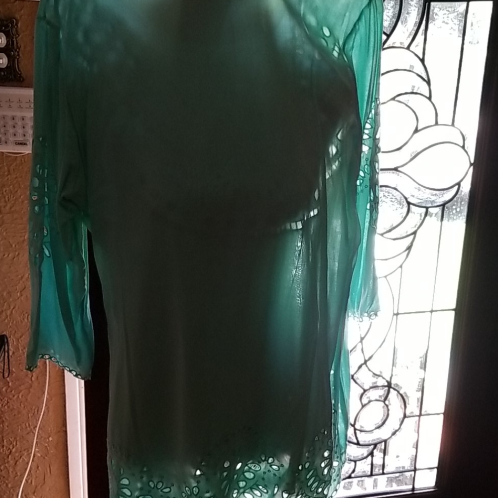 Top - Picture 4 of 4